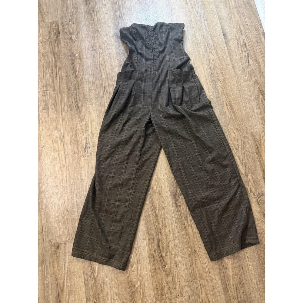 BDG Urban Outfitters Brown Plaid Strapless Wide Leg Jumpsuit Medium Pockets EUC